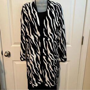 KASPER Black and White Zebra Patterned Open Front Cardigan MISSES SIZE SMALL